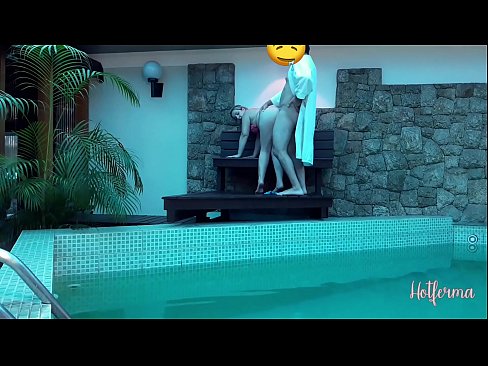 ❤️ Il capo invita la cameriera alla piscina, ma non poteva resistere a un caldo ❤ Video di sessoal it.novoporn.ru ❌